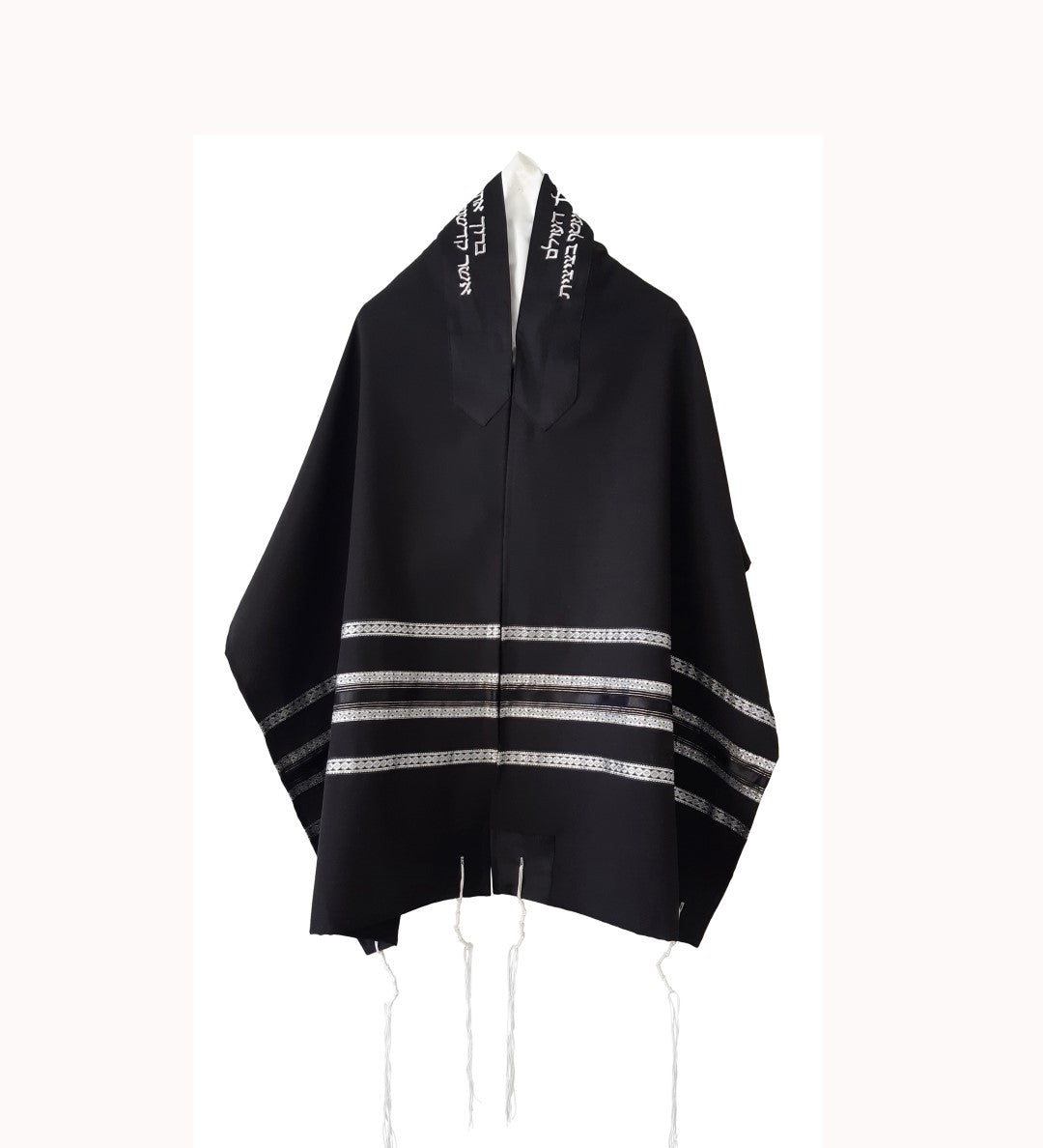 Men stol tagida siltanib ketdim