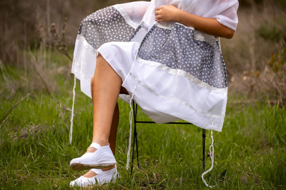 Handmade Sheer Tallit With Silver Dots, Women's Tallit, Girl's Tallit, Feminine Tallit, Bat Mitzvah Tallit chair